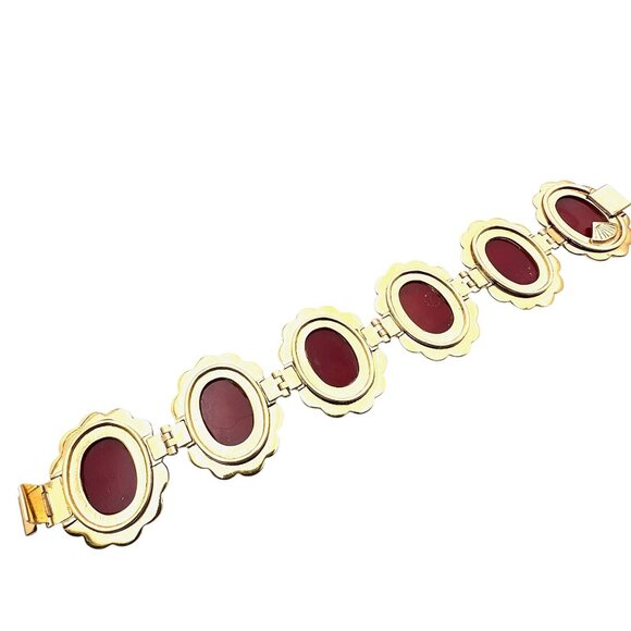 Vintage Red Intaglio Glass Cameo Gold Plated Bracelet 8 Inch Heavy Nice Quality - Picture 4 of 6